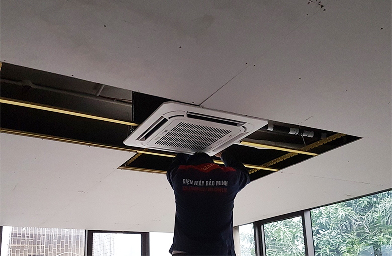 lap-dat-dieu-hoa-am-tran-casper kỹ thuật Bảo Minh lắp đặt điều hòa âm trần Casper