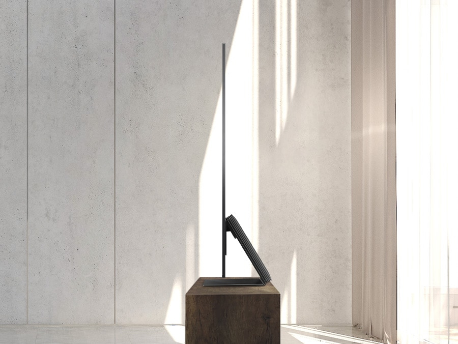 Tivi Samsung 4K 65 Inch QA65S95D sở hữu màn hình mỏng ấn tượng